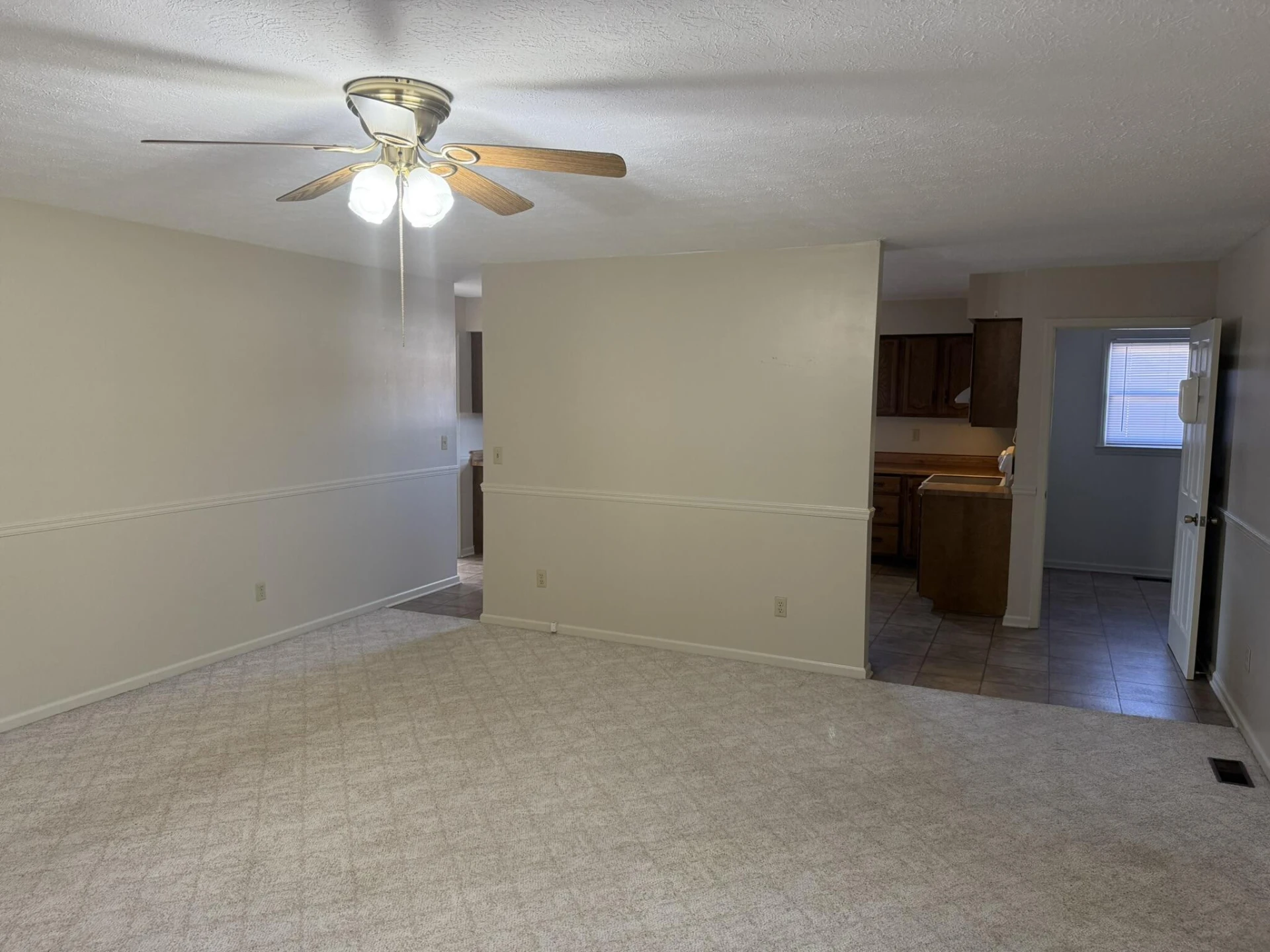 200 Sherry May ST - Photo 17