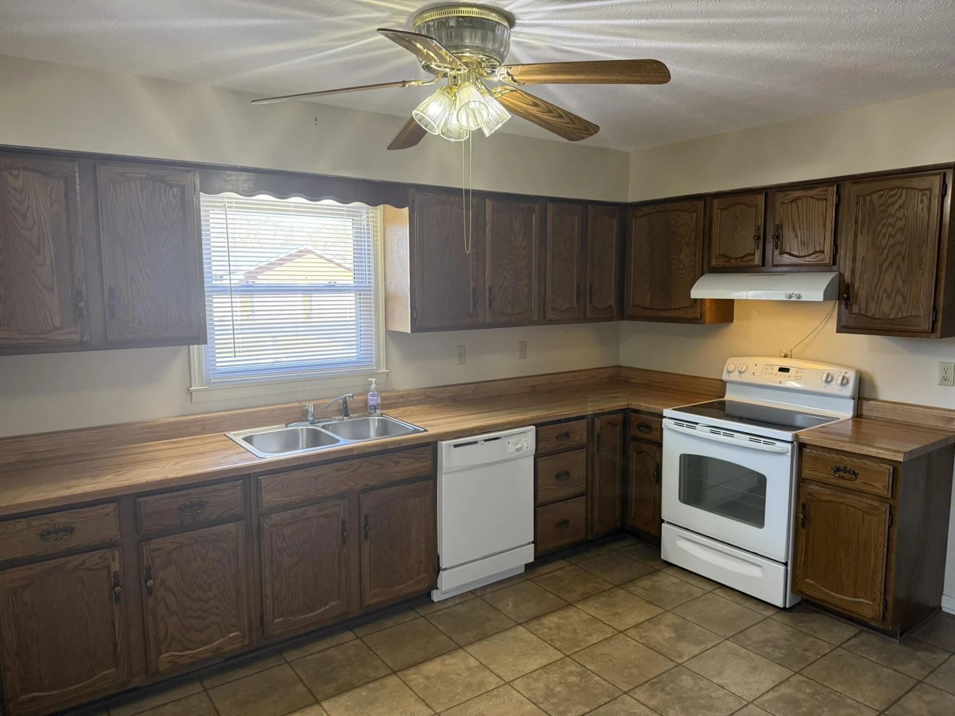 200 Sherry May ST - Photo 18