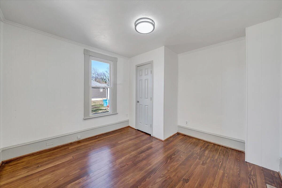 2415 Delaware AVE NW - Photo 20