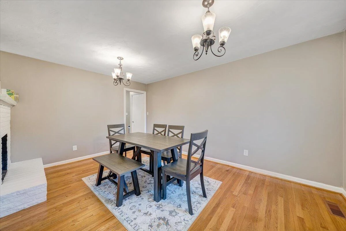 304 Dawnridge LN - Photo 13