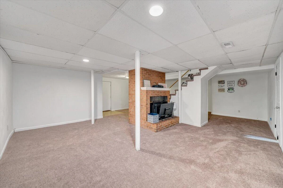 304 Dawnridge LN - Photo 29