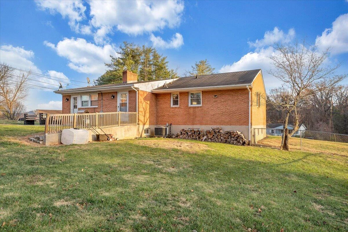 304 Dawnridge LN - Photo 42