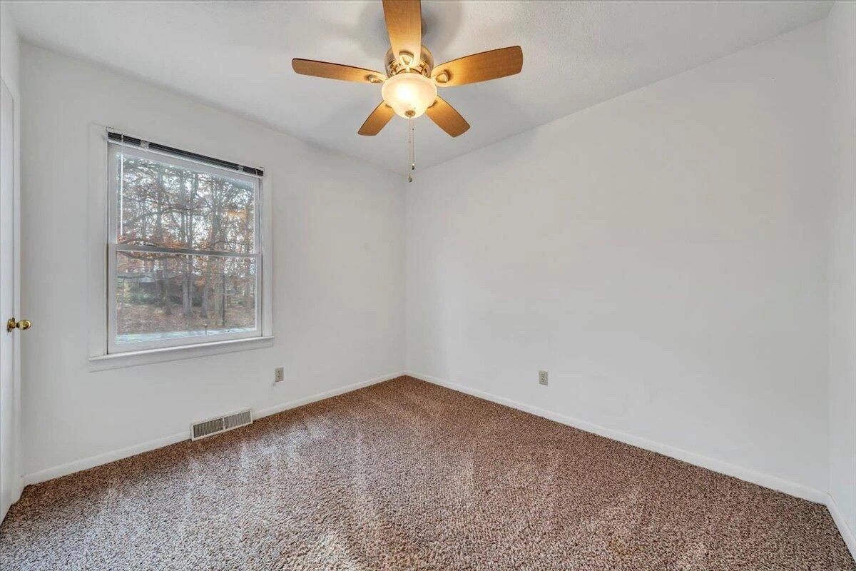 1127 Smith ST - Photo 15