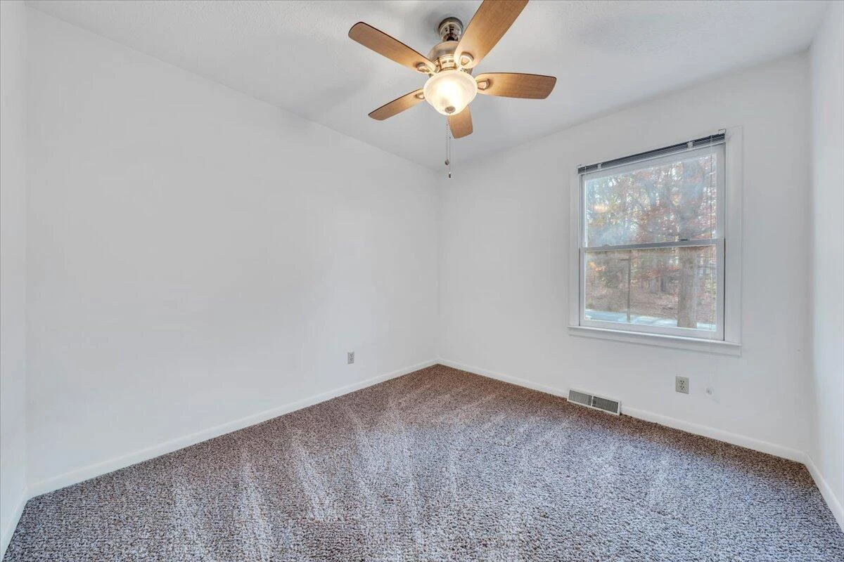 1127 Smith ST - Photo 18