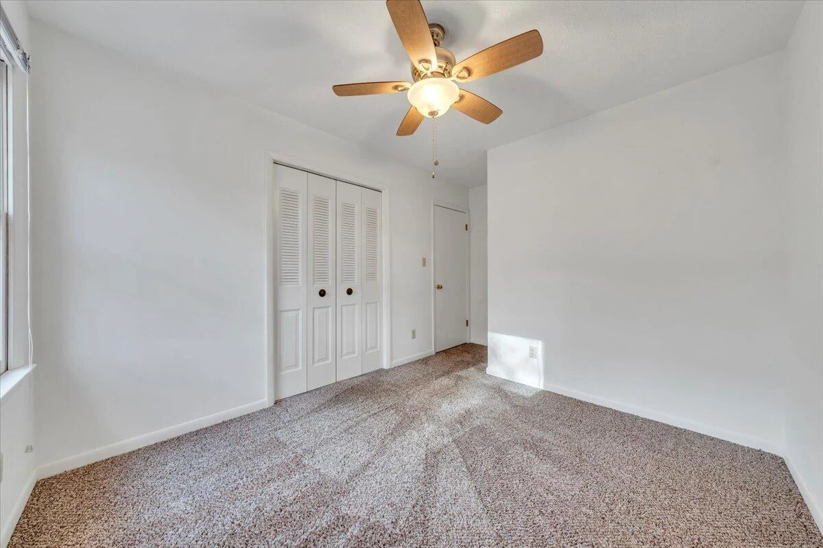1127 Smith ST - Photo 19