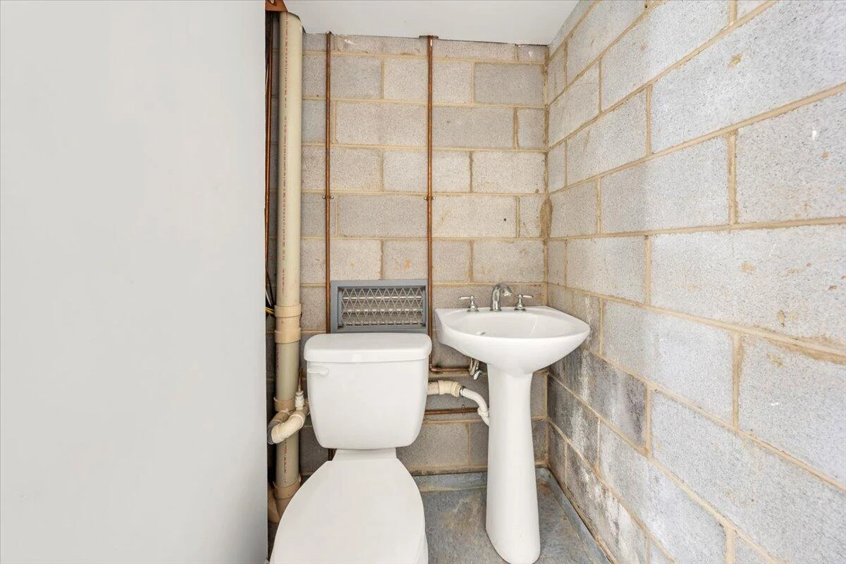 1127 Smith ST - Photo 27