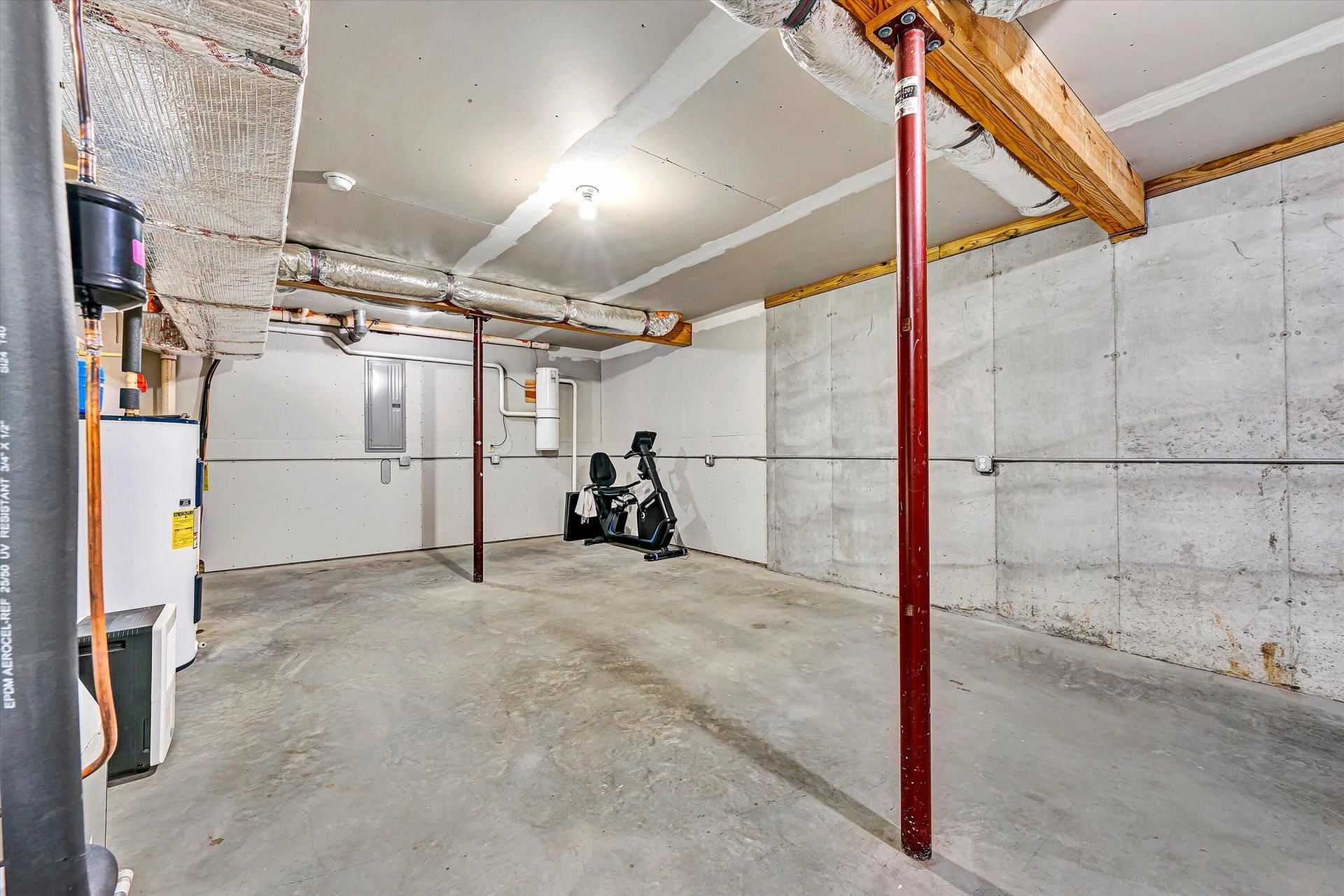 94 Lakecrest DR - Photo 42