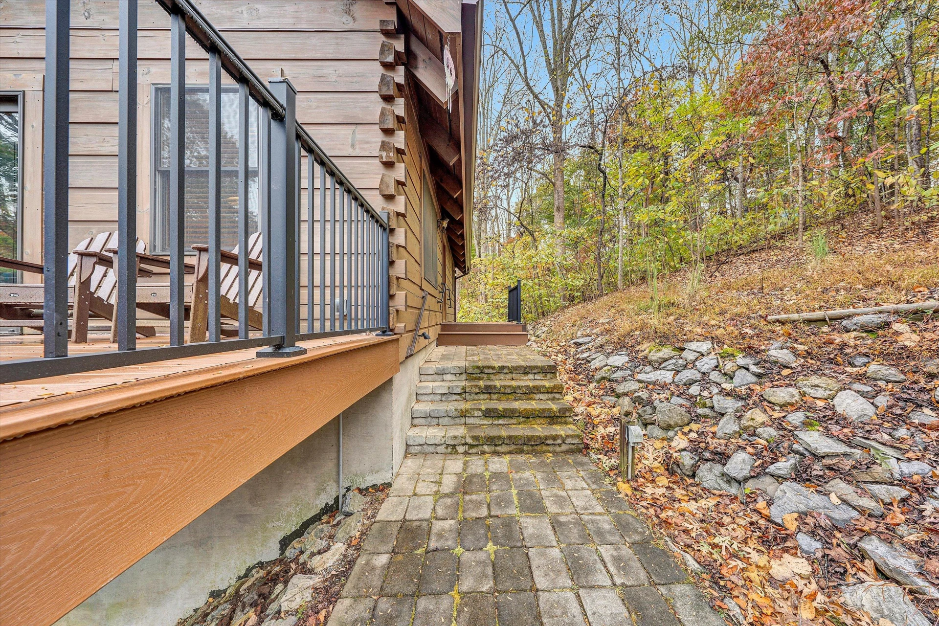 94 Lakecrest DR - Photo 44