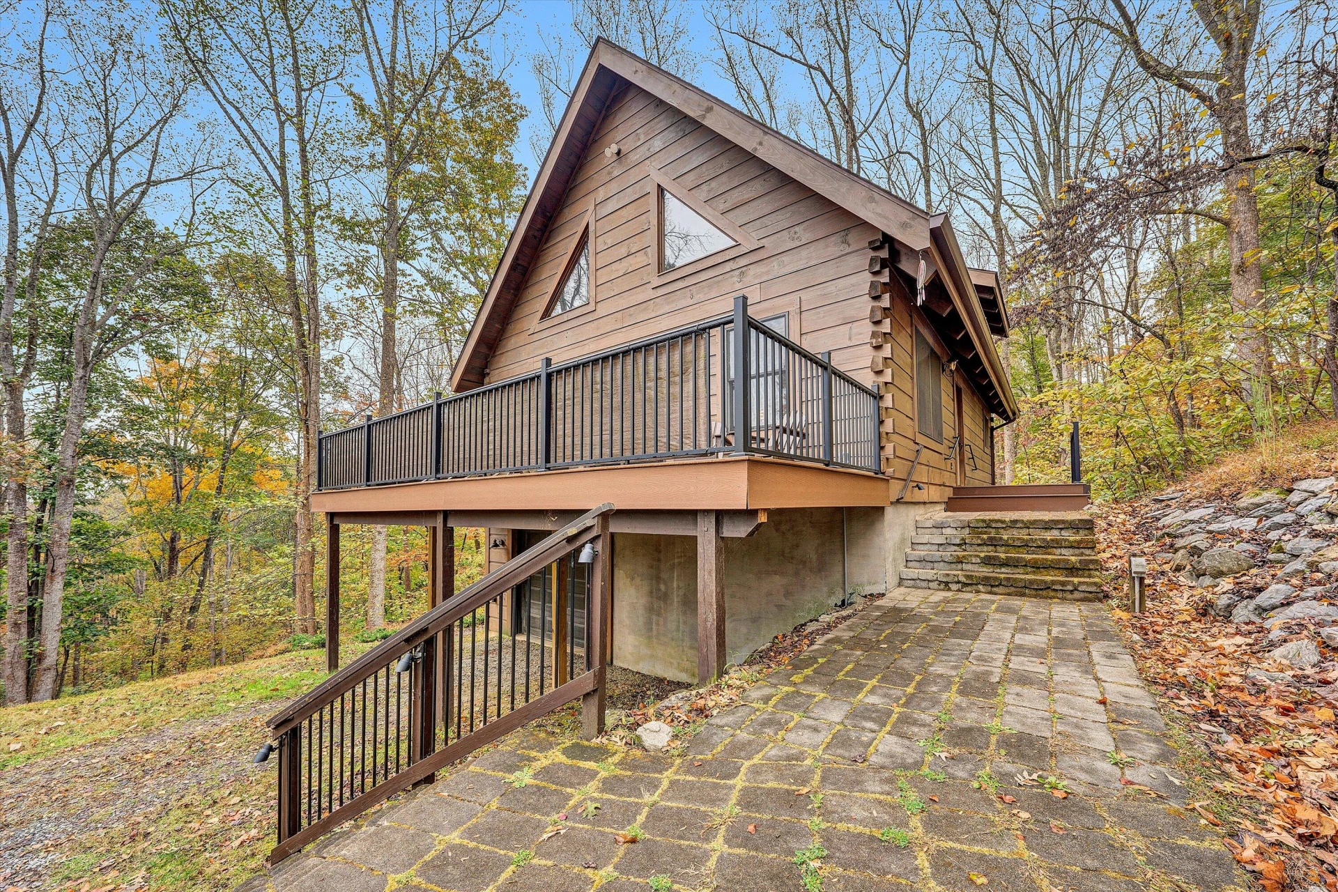 94 Lakecrest DR - Photo 54