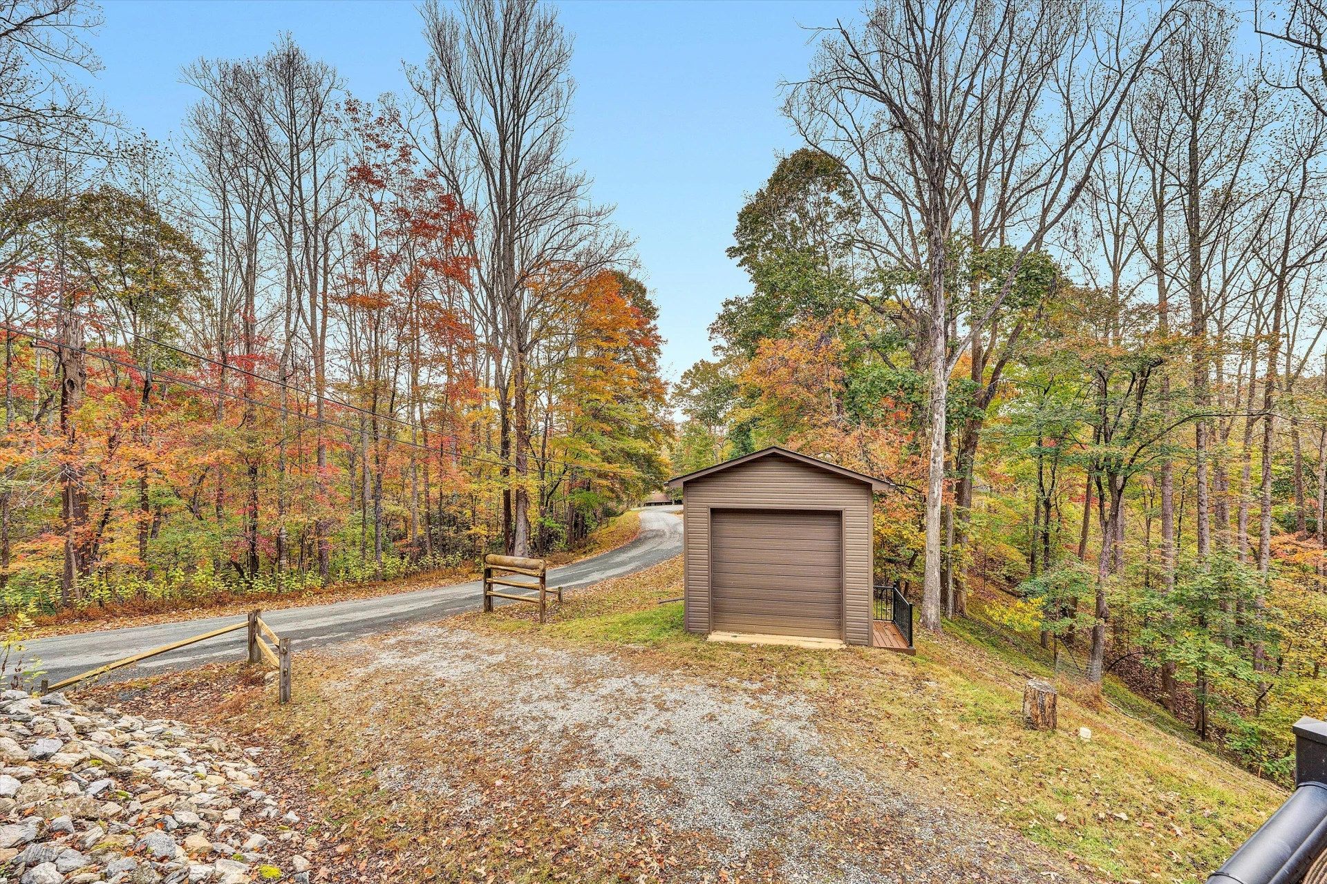 94 Lakecrest DR - Photo 57