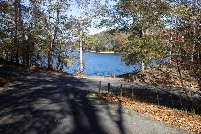 94 Lakecrest DR - Photo 85