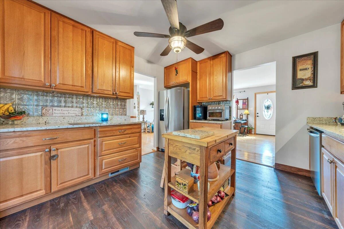 3745 Hummingbird LN - Photo 15