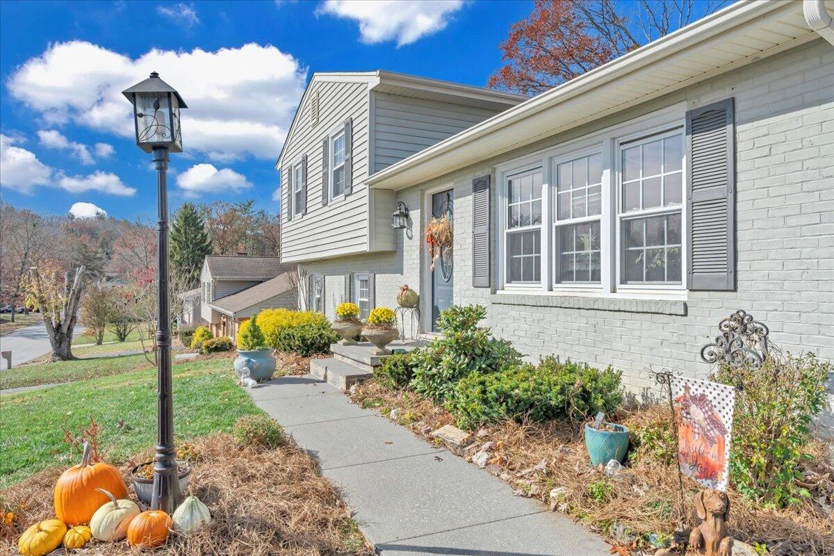 3745 Hummingbird LN - Photo 6