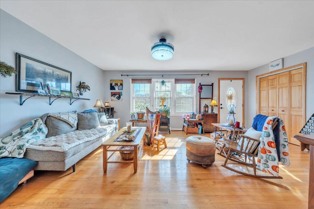 3745 Hummingbird LN - Photo 9