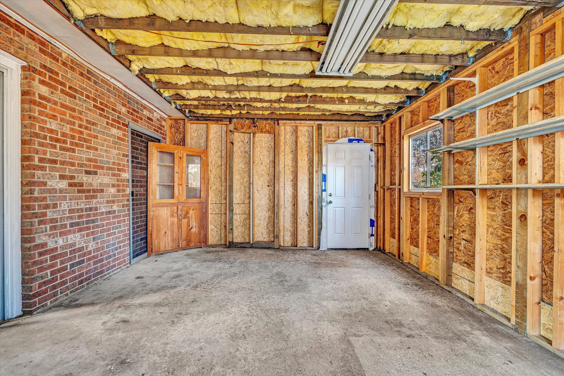 915 Halifax CIR - Photo 34