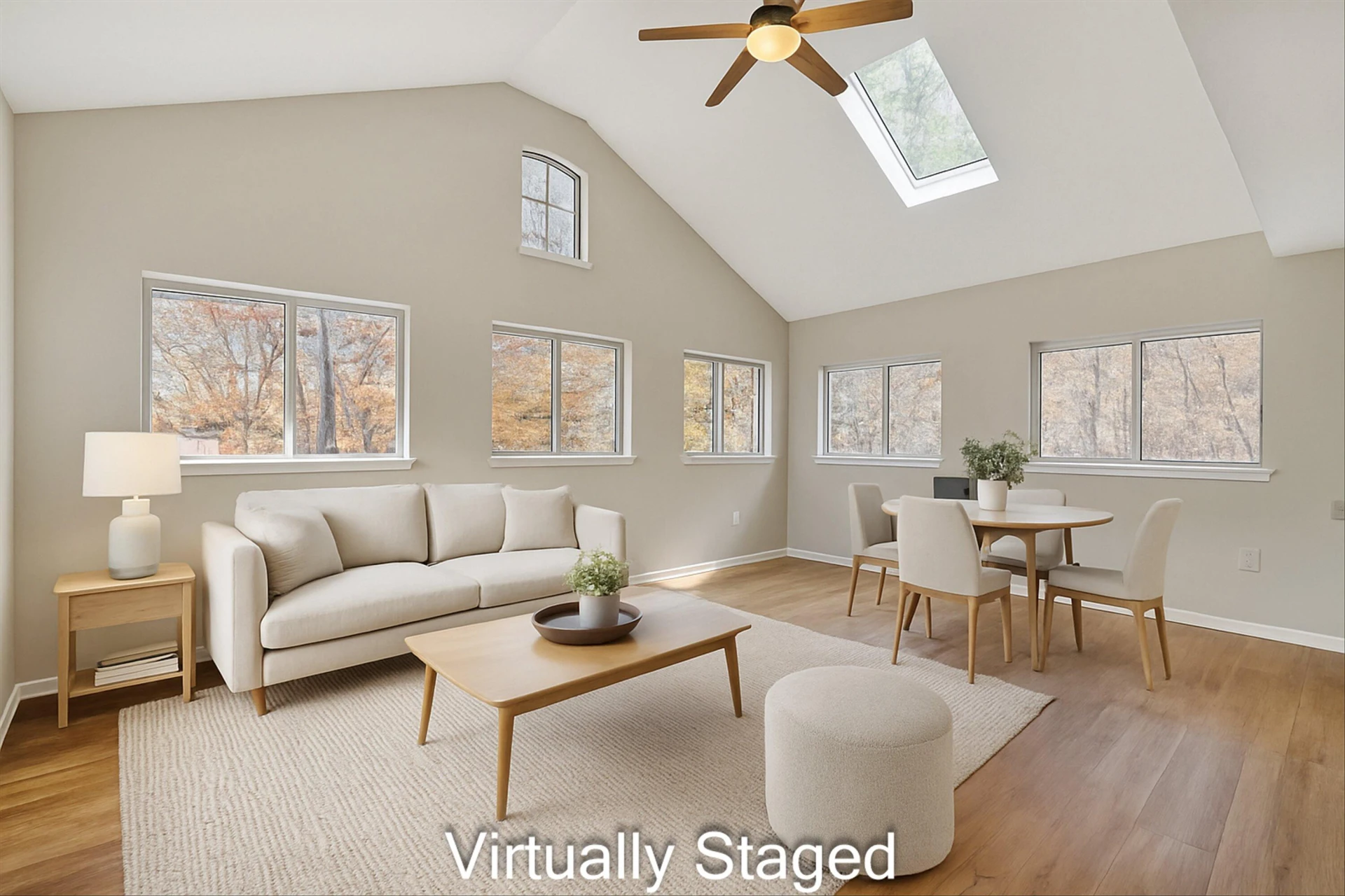 915 Halifax CIR - Photo 6