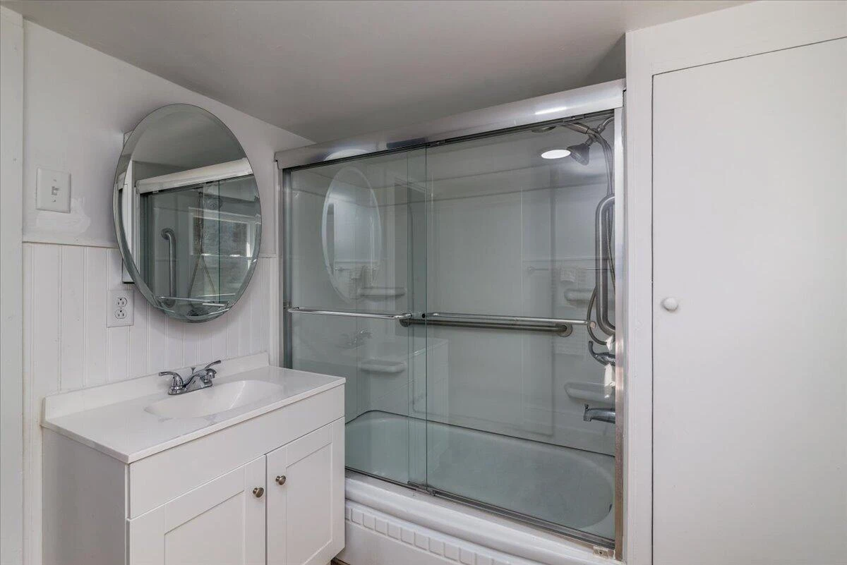 4668 Webbs Mill RD - Photo 20