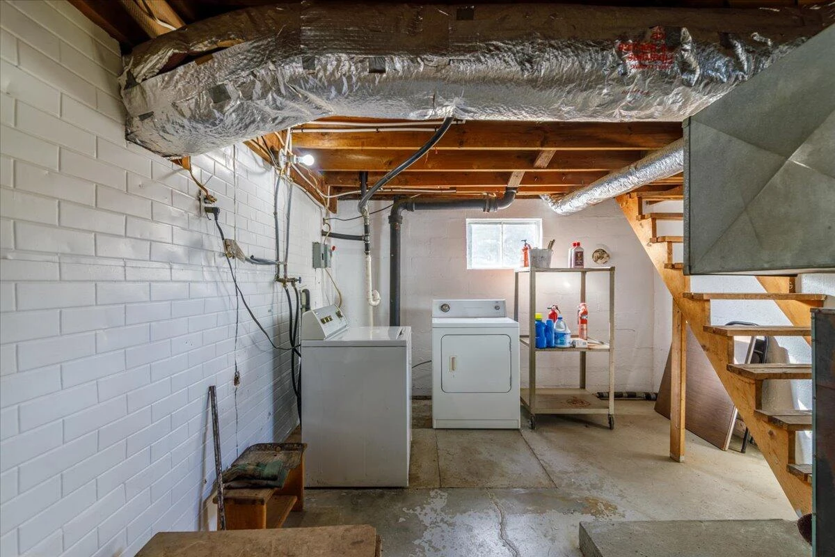 4668 Webbs Mill RD - Photo 26