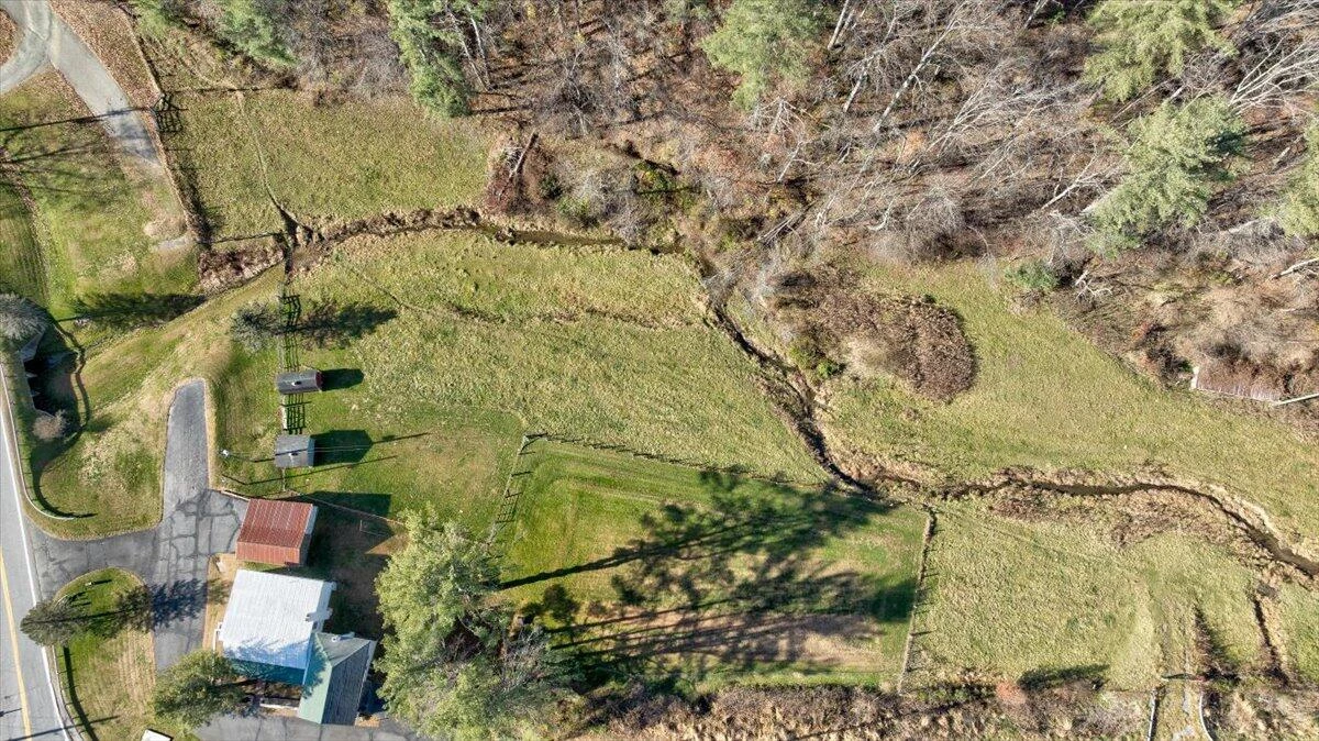 4668 Webbs Mill RD - Photo 36