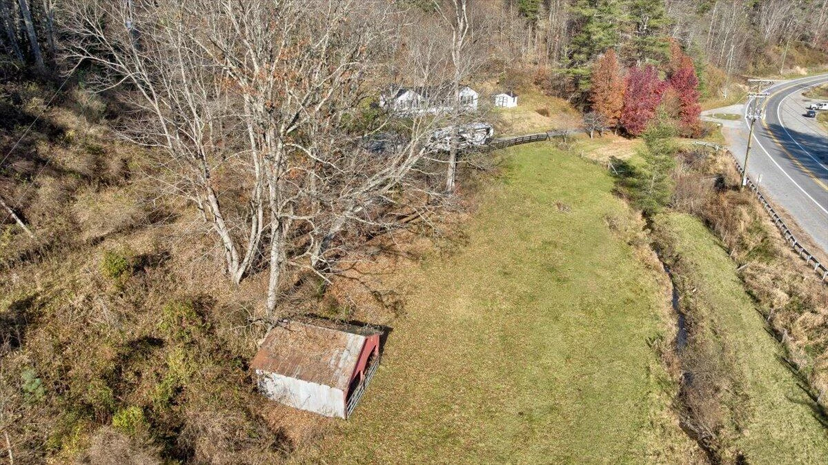 4668 Webbs Mill RD - Photo 47