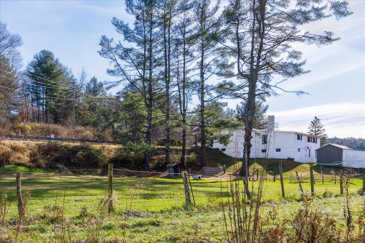 4668 Webbs Mill RD - Photo 51