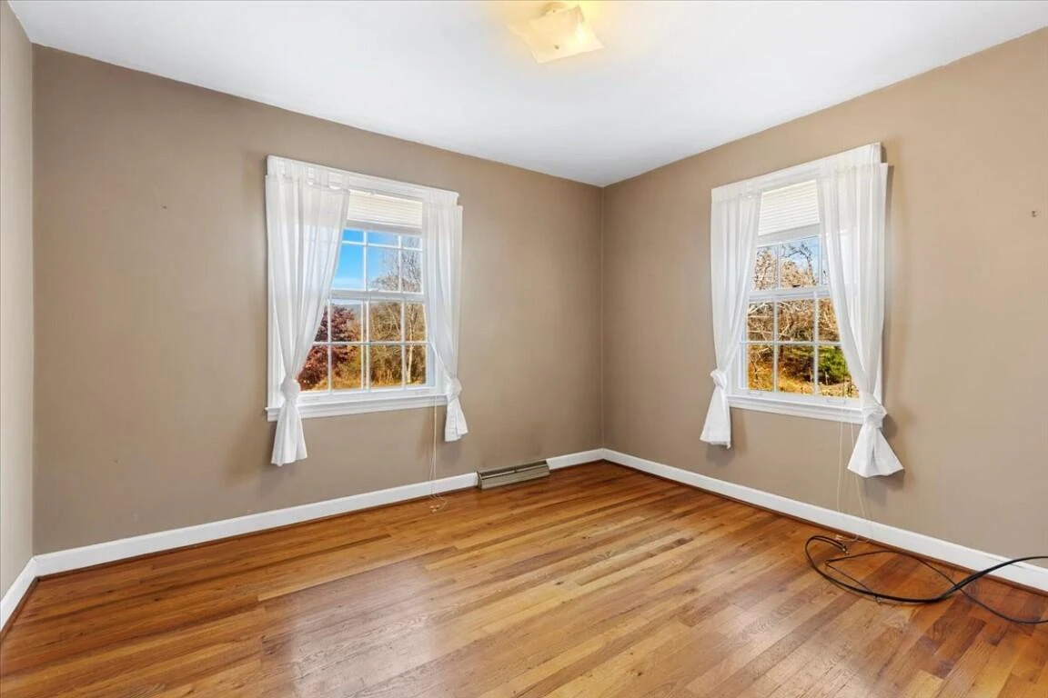 290 Crickett LN - Photo 15