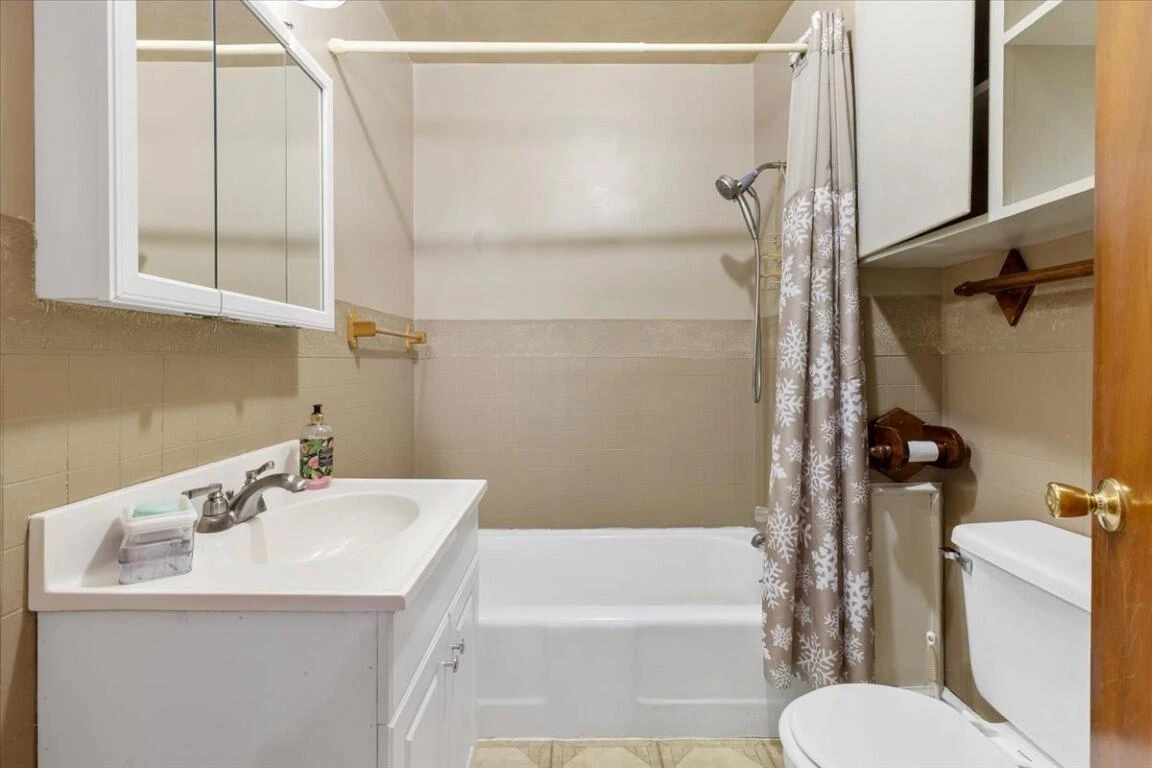 290 Crickett LN - Photo 17