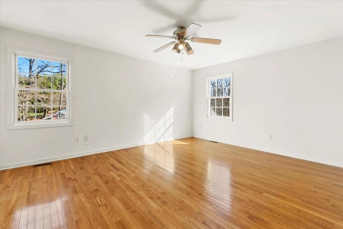 290 Crickett LN - Photo 24