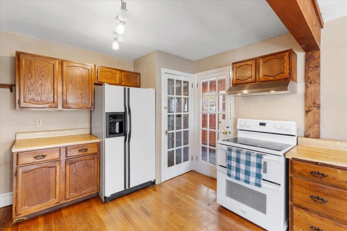 290 Crickett LN - Photo 30