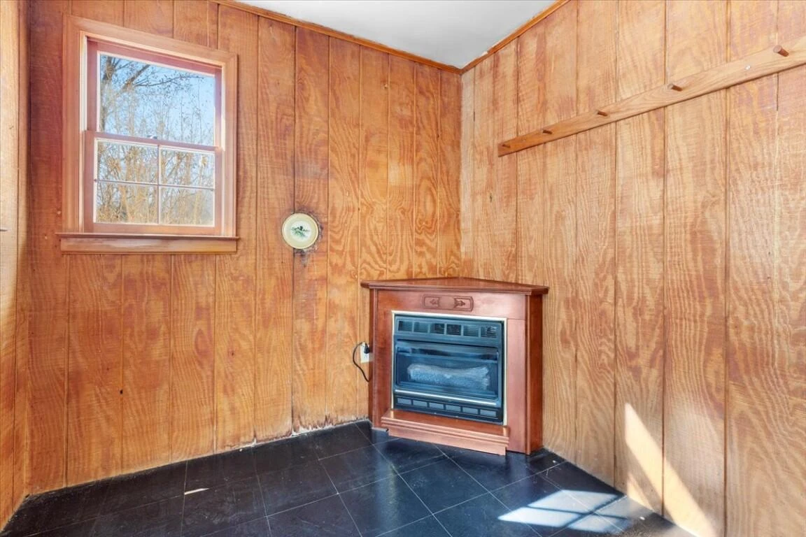 290 Crickett LN - Photo 39