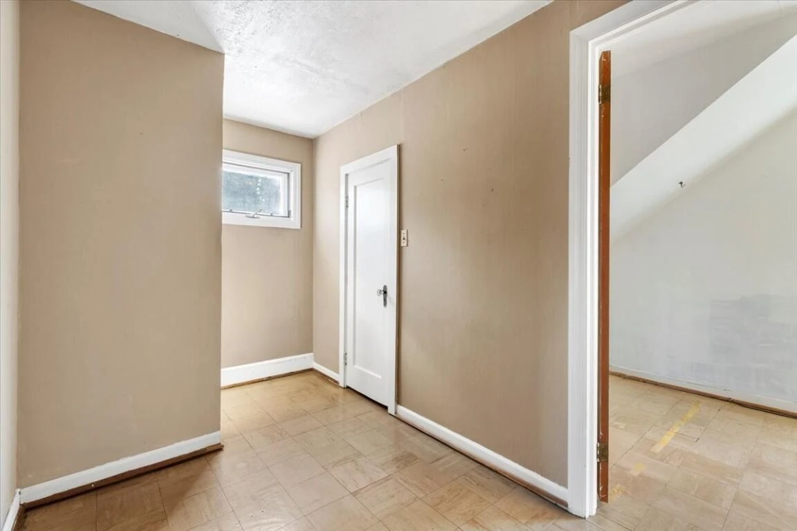290 Crickett LN - Photo 45