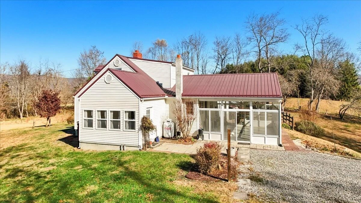 290 Crickett LN - Photo 66