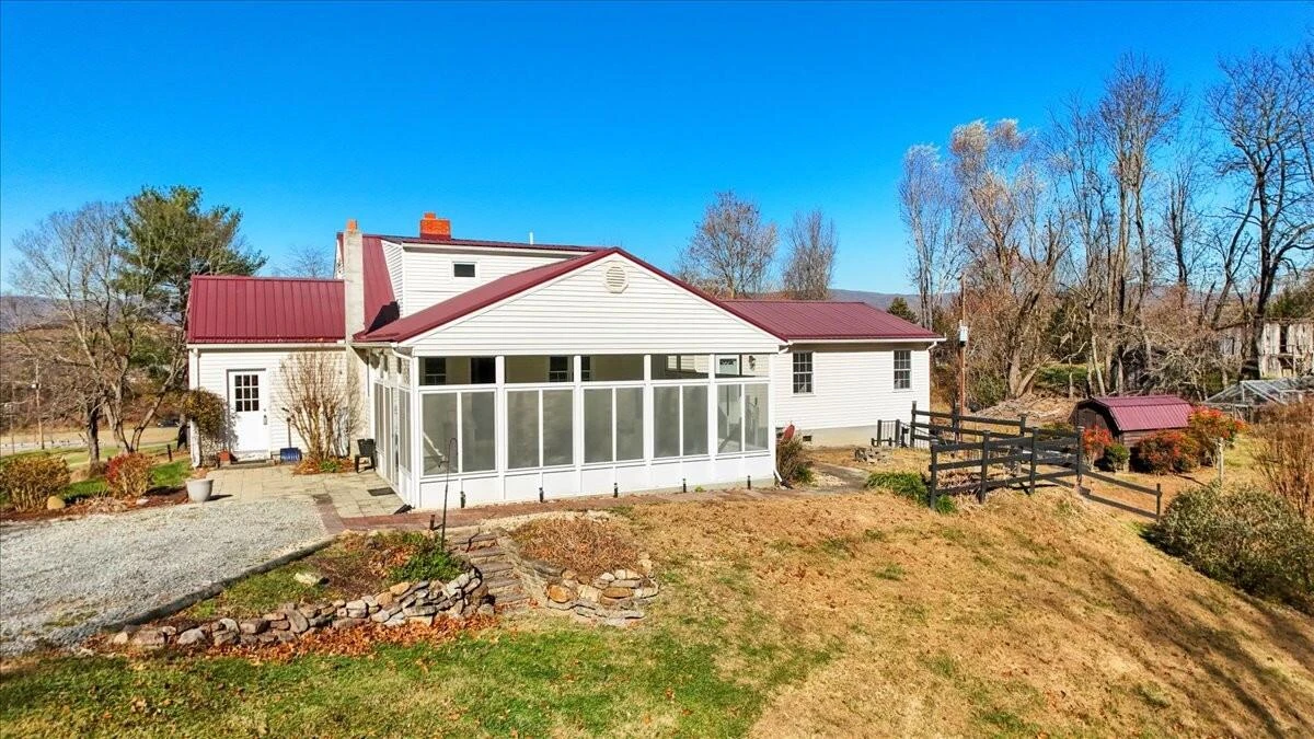 290 Crickett LN - Photo 68