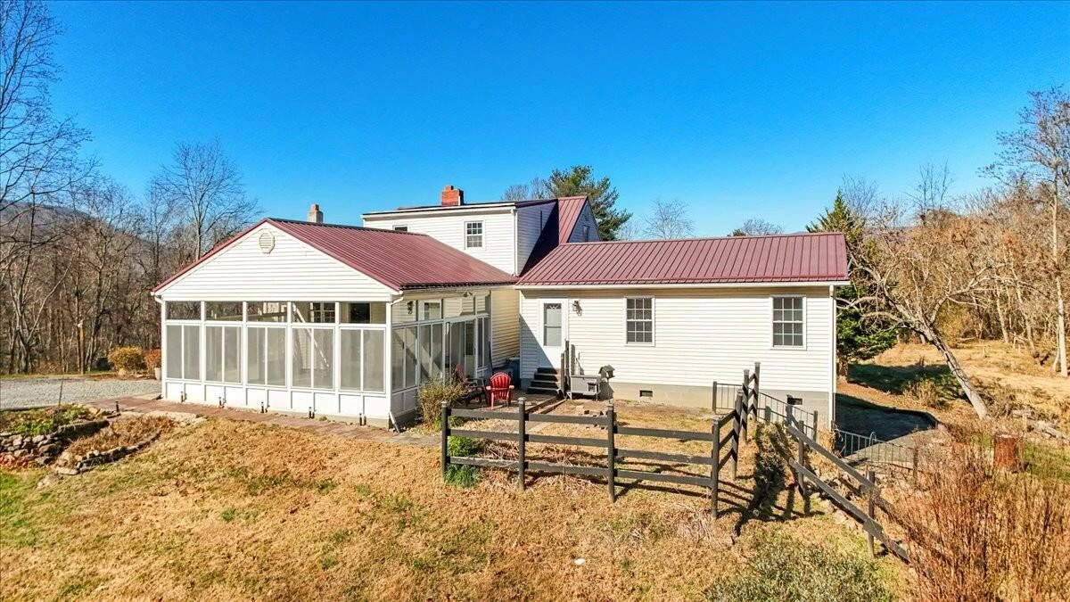 290 Crickett LN - Photo 69