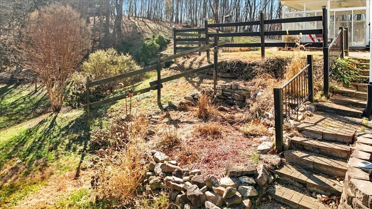290 Crickett LN - Photo 75