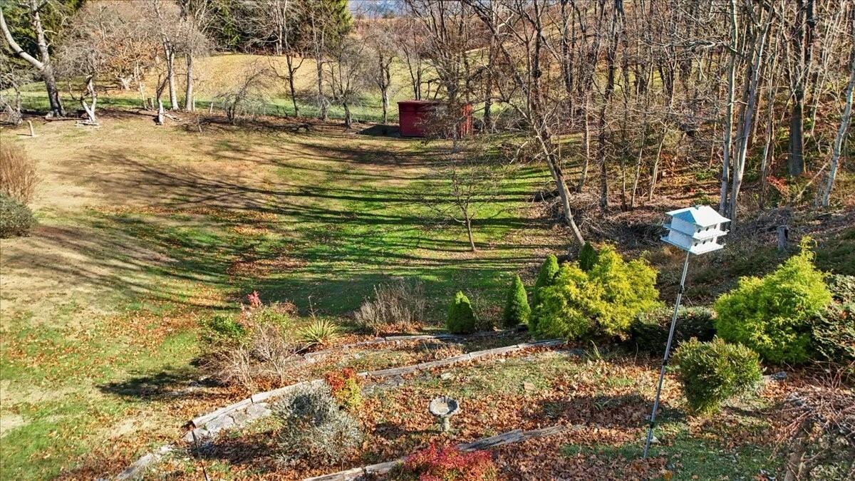 290 Crickett LN - Photo 92