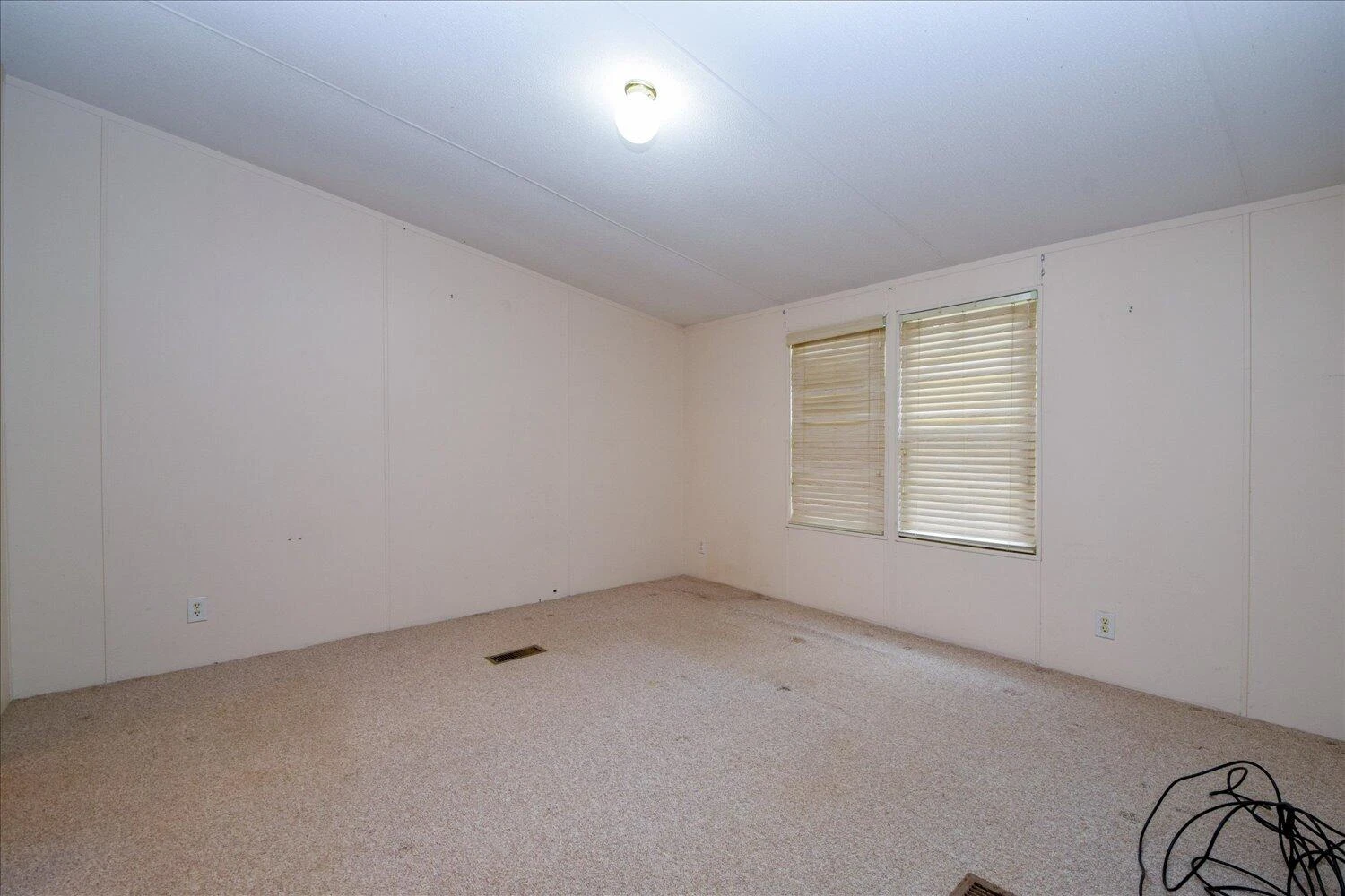 1214 Evelyn DR - Photo 9