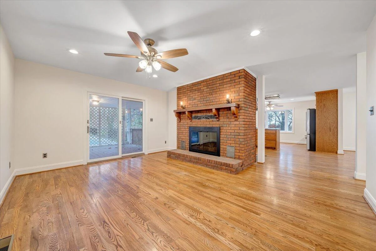 3054 Loch Haven DR - Photo 10