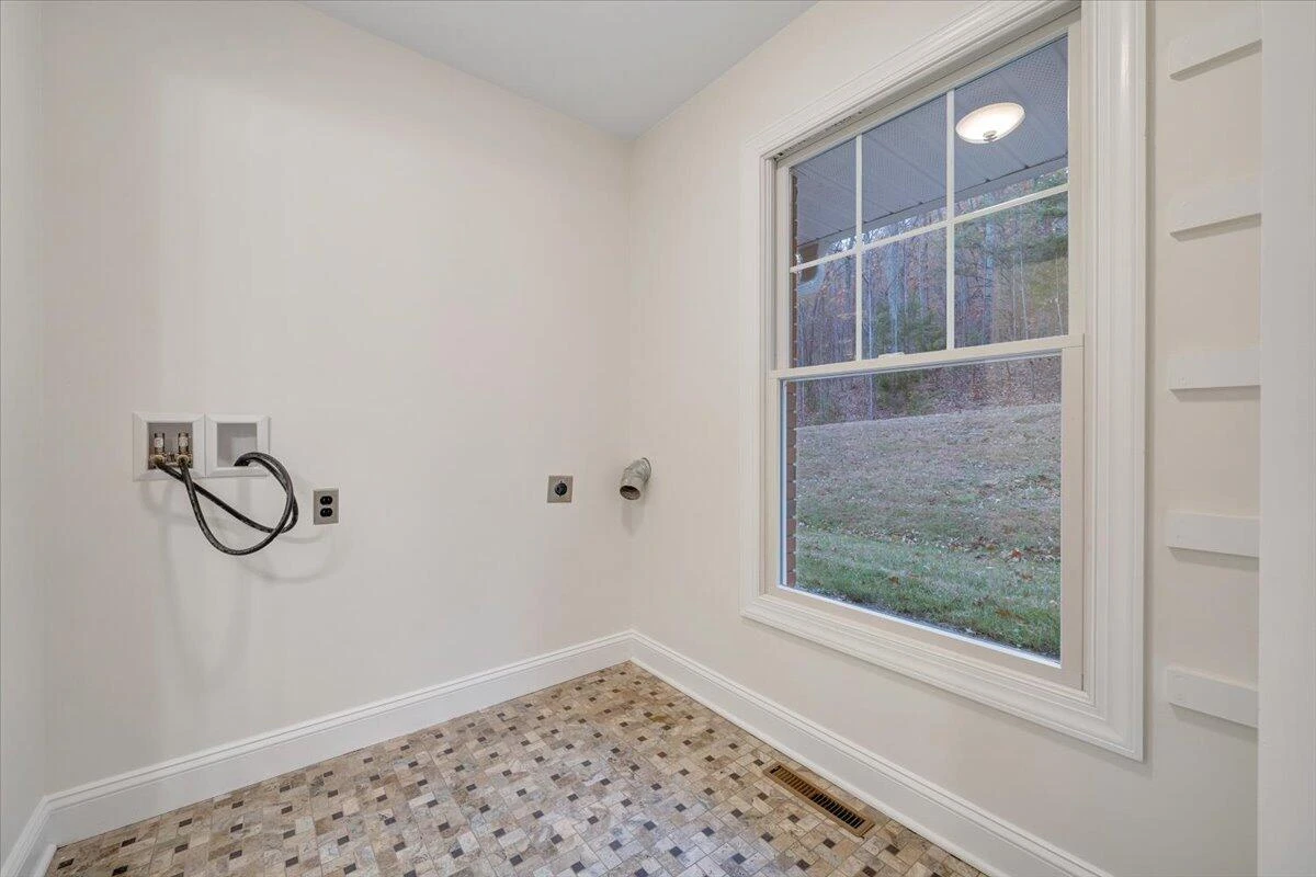 3054 Loch Haven DR - Photo 22