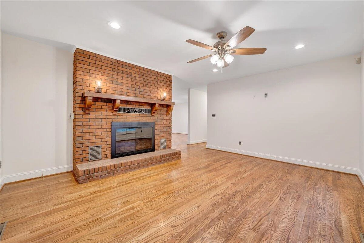 3054 Loch Haven DR - Photo 7