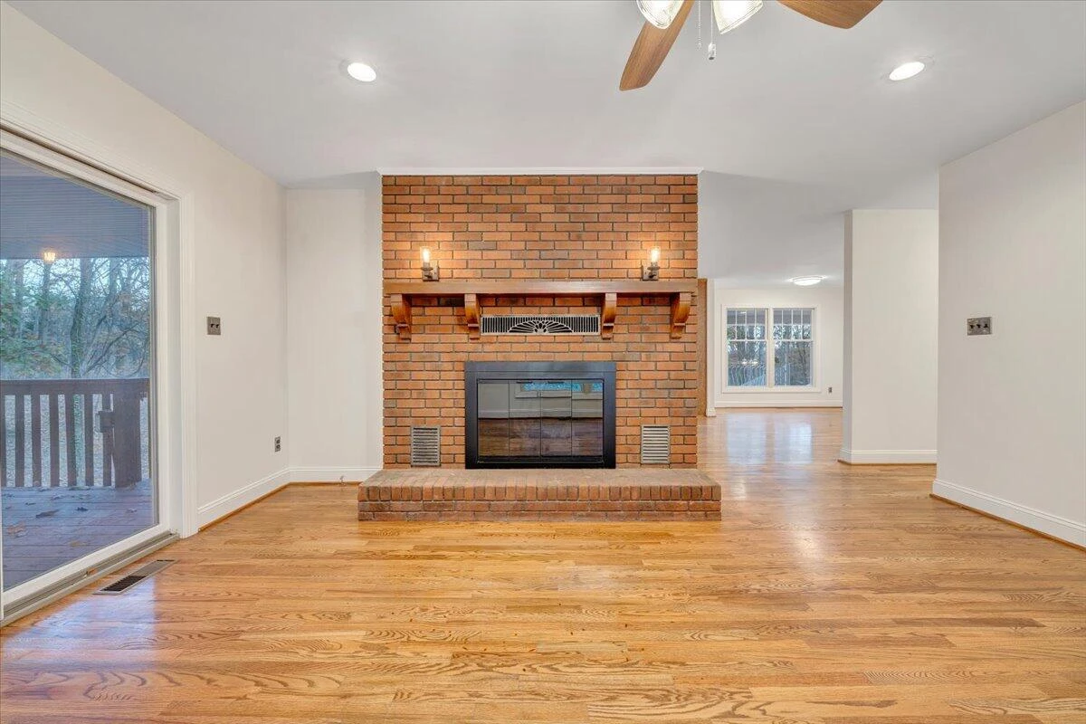 3054 Loch Haven DR - Photo 9