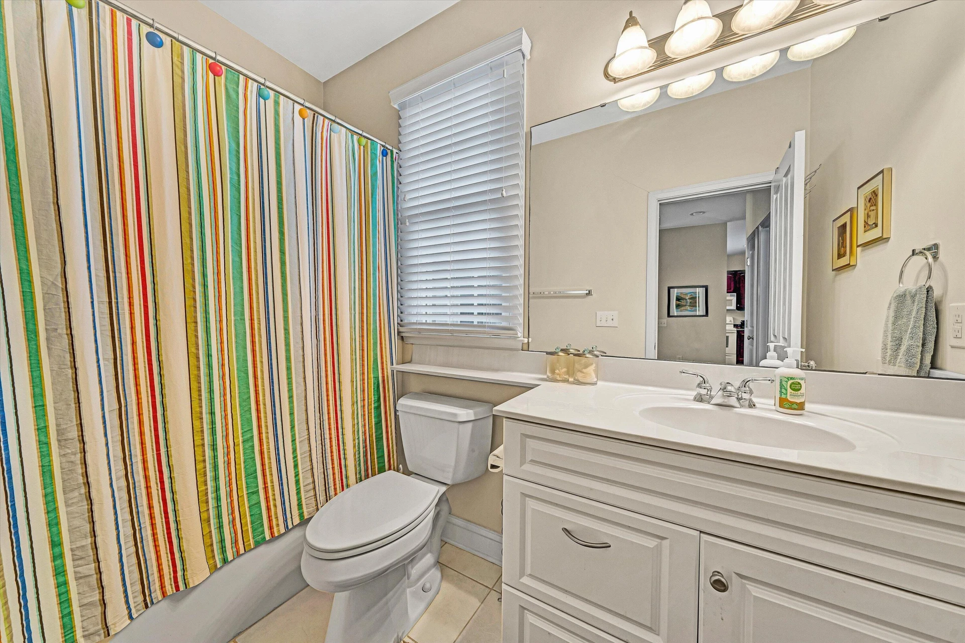 127 Village Green DR - Photo 18