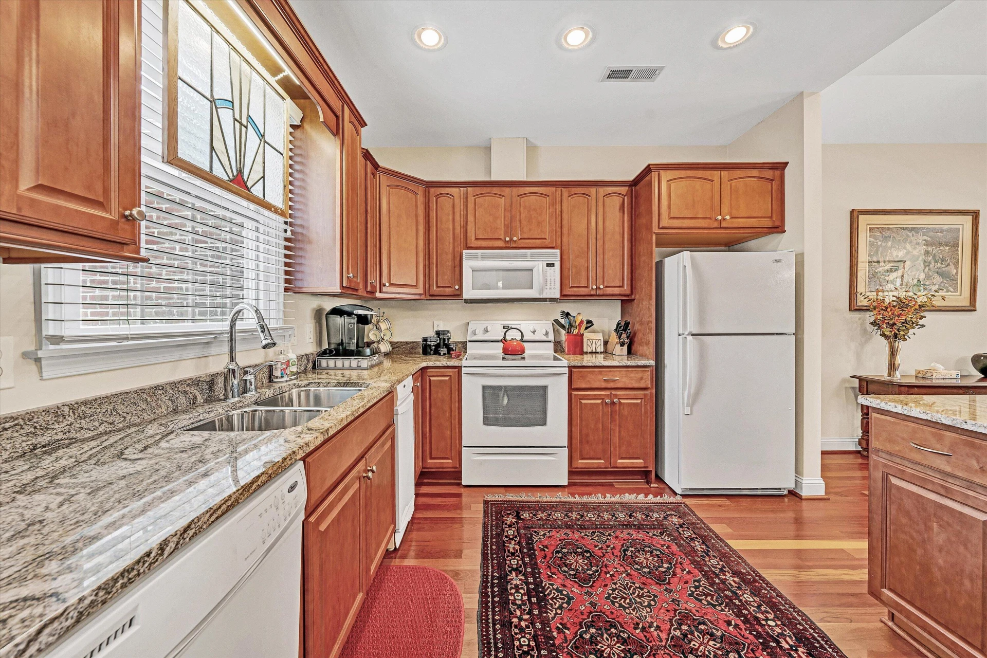 127 Village Green DR - Photo 6