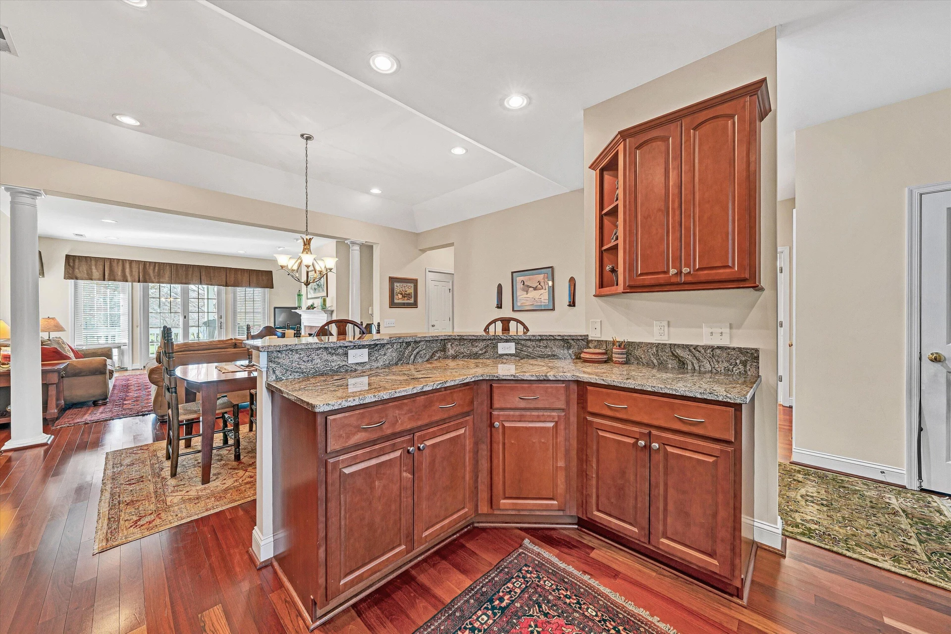 127 Village Green DR - Photo 7