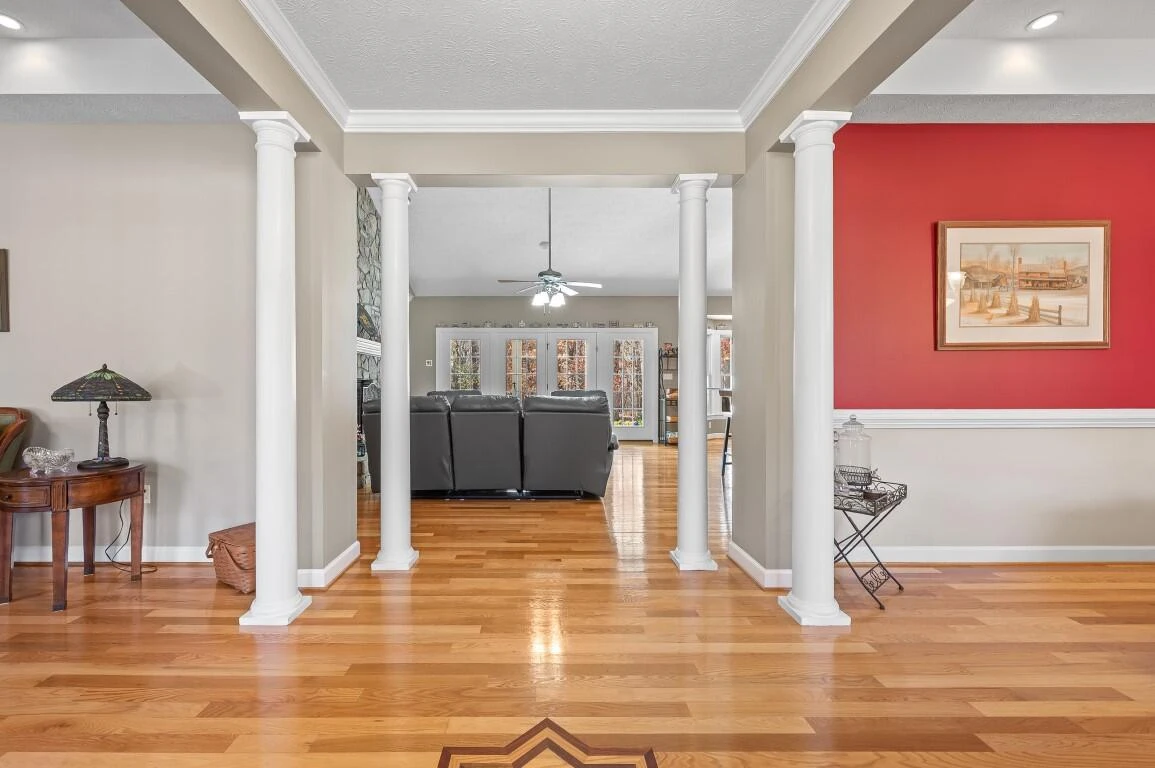 1422 Hidden Oaks LN - Photo 13