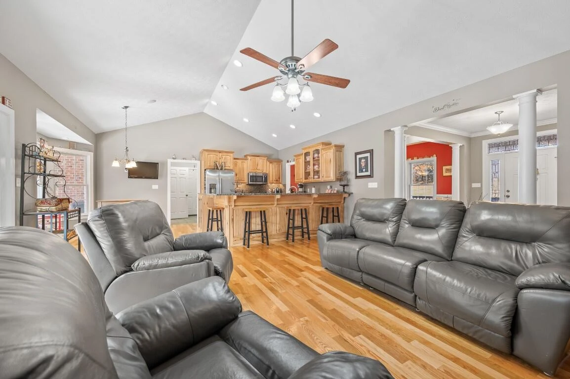 1422 Hidden Oaks LN - Photo 21