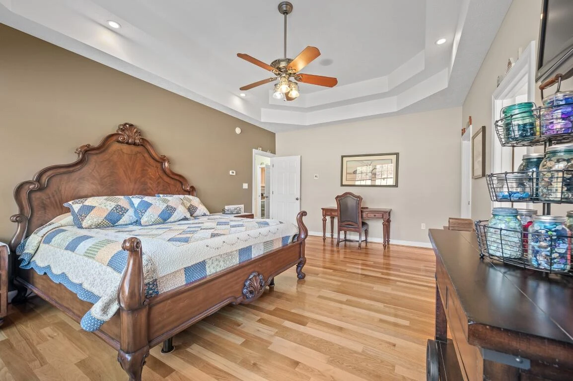 1422 Hidden Oaks LN - Photo 32