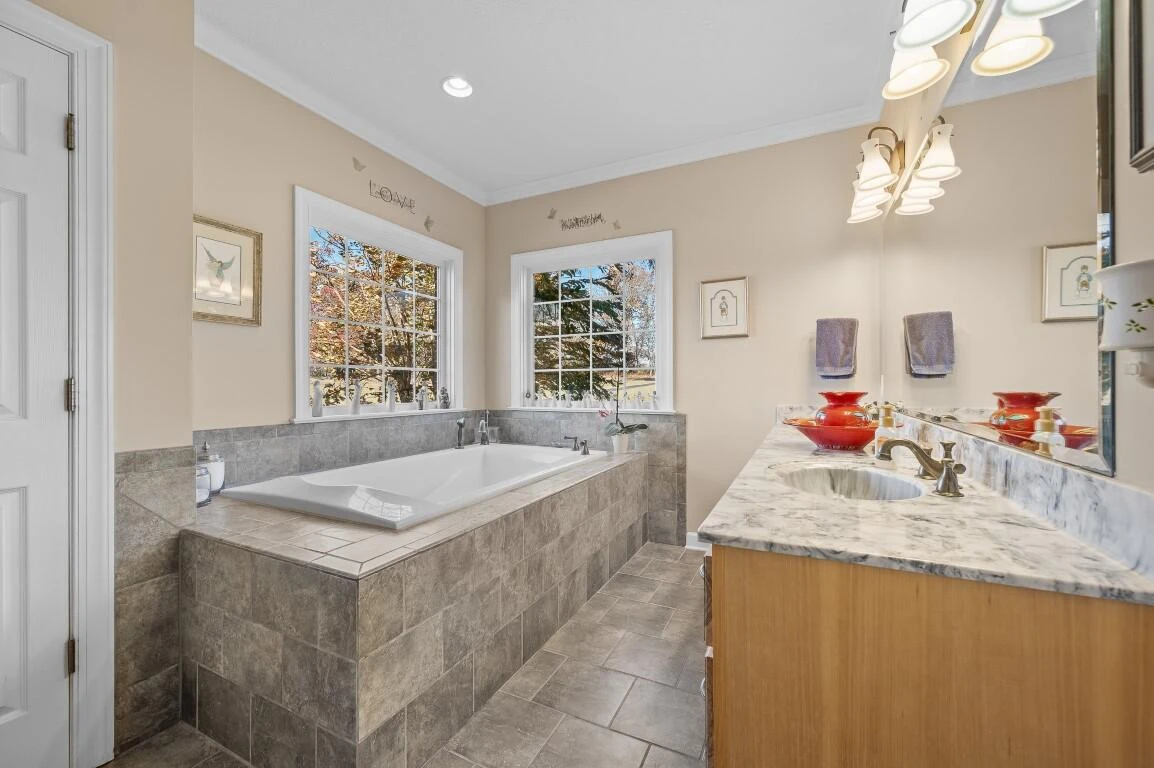 1422 Hidden Oaks LN - Photo 33