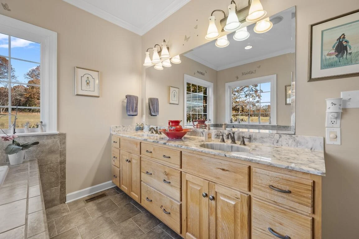 1422 Hidden Oaks LN - Photo 34