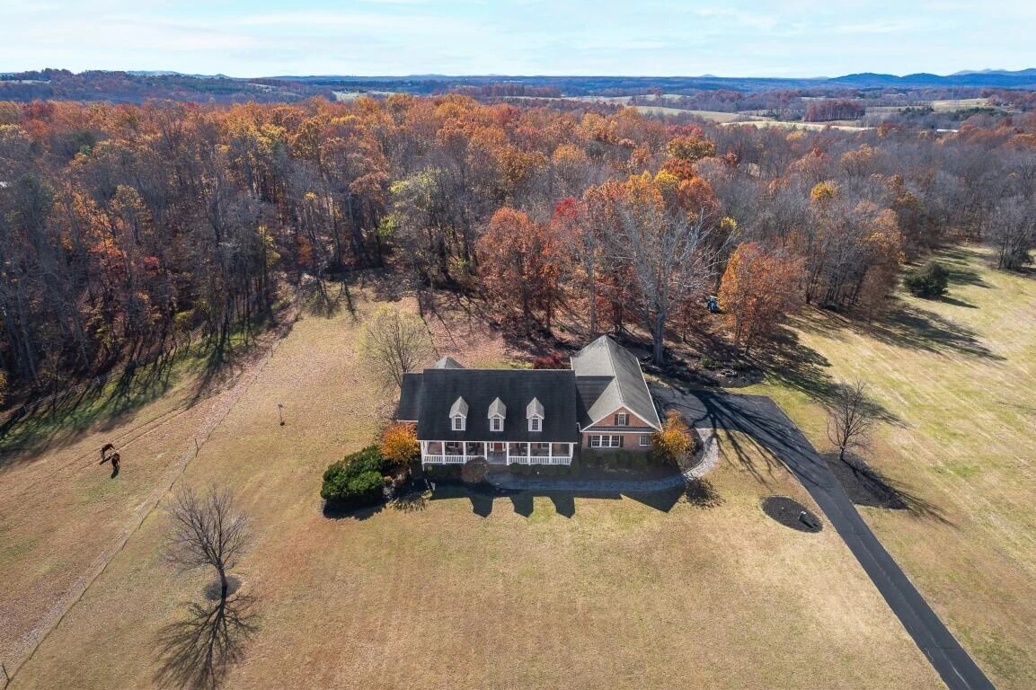 1422 Hidden Oaks LN - Photo 7